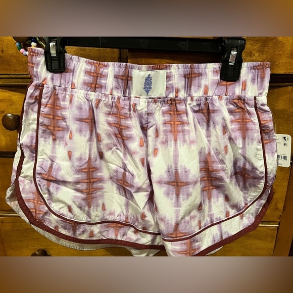 FP Movement Varsity Blues Printed Athletic Shorts Purple Size Medium NWT - Picture 3 of 4